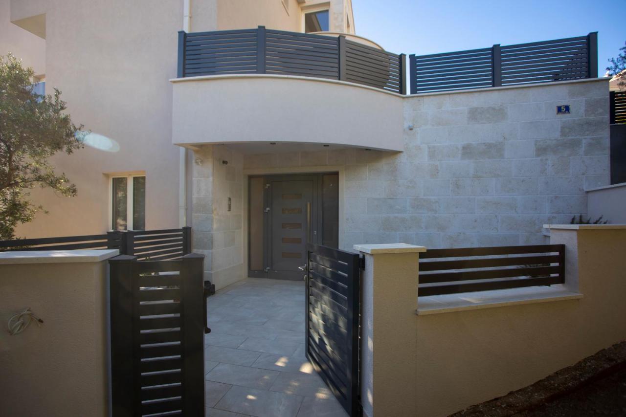 Apartments Medvidovic บาชกาโวดา ภายนอก รูปภาพ